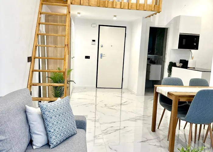 Mark Suite B8